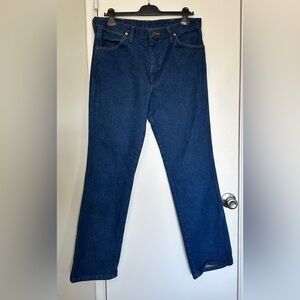 Wrangler Men’s Classic Blue Jeans – 34x34